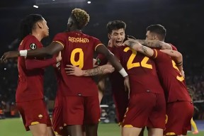 满冠体育官网-AC米兰客场险胜罗马实现正确追赶